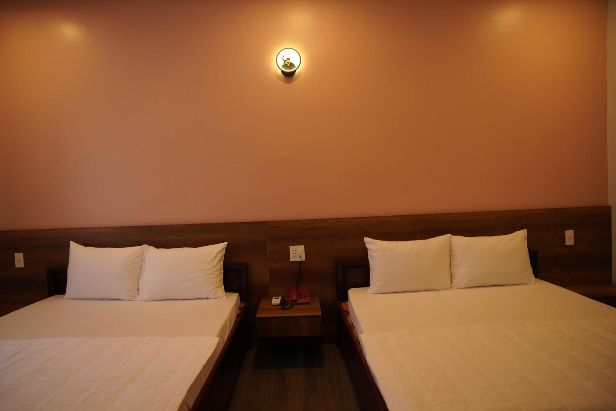 Hotel Khach San De Vuong Cao Lãnh Exterior foto